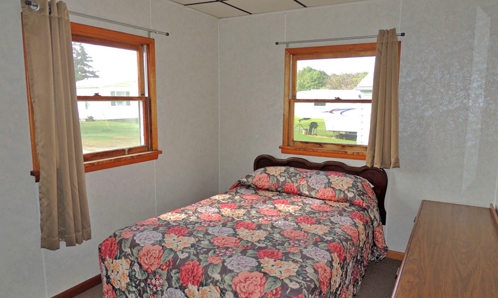 Lanz’s Waterfront Cottages Thousand Islands Clayton NY on the St