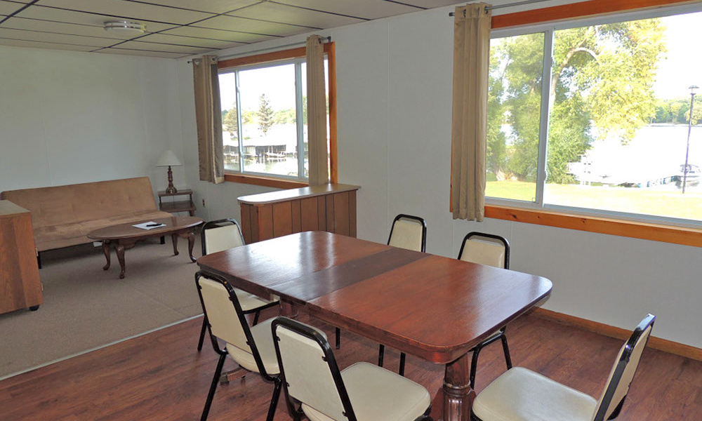 Lanz’s Waterfront Cottages Thousand Islands Clayton NY on the St